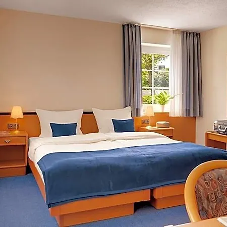 Otel Motorsport 3*